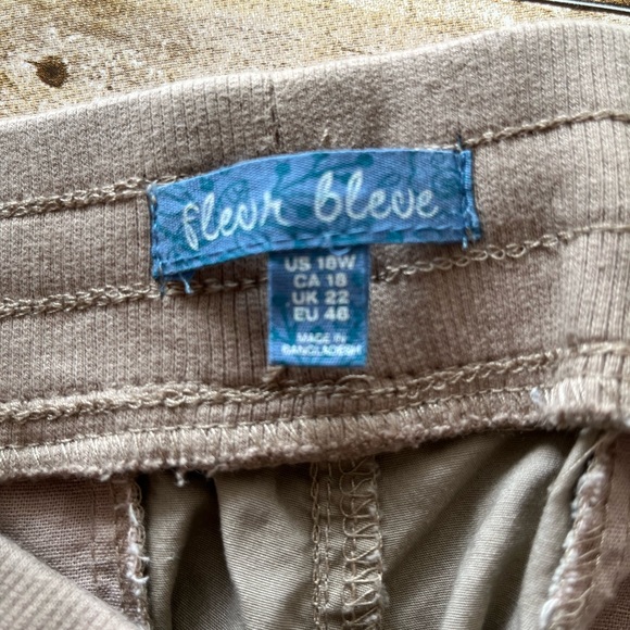 Fleur Bleue Tan Elastic Waist Drawstring Shorts 18W - Picture 4 of 4